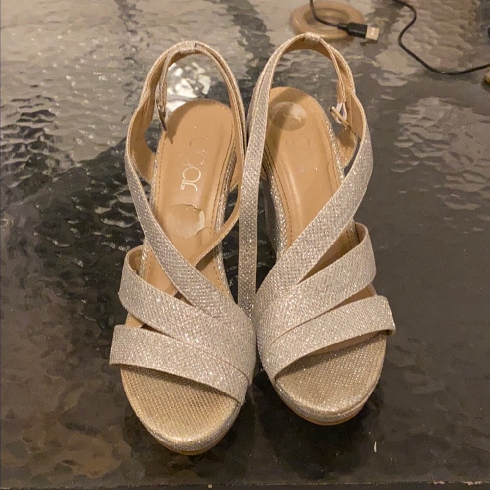 Sliver glittered wedges